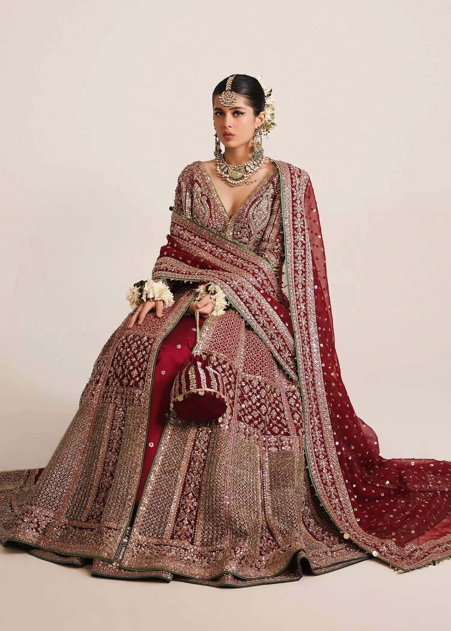 Hussain Rehar Sarang bridal lehnga hand embroidery detail