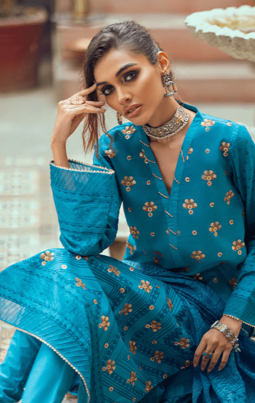 Alternative view of 3 pcs lawn embroidered stiched suit latest collection 9