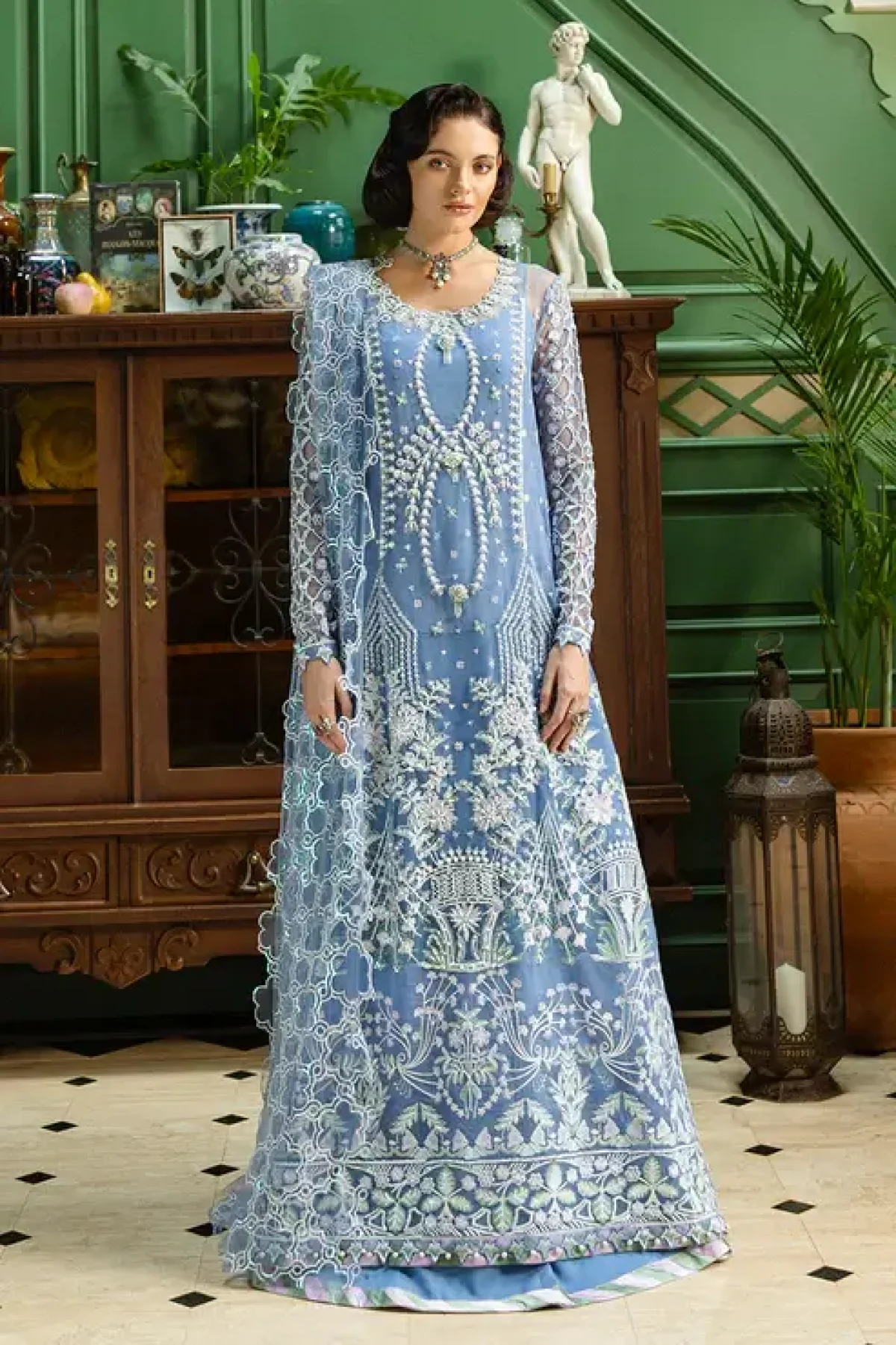 green emerald velvet dress Mushq | The Muse