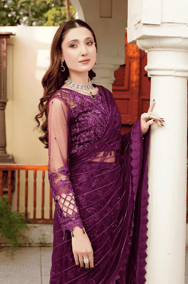 Alternative view of Purple Sari – A Perfect Blend of Tradition and Modern Style