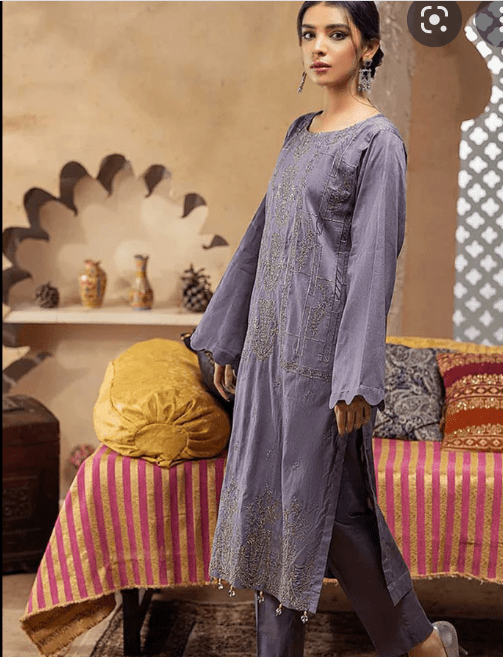 Alternative view of luxury embroidered lawn collection 2